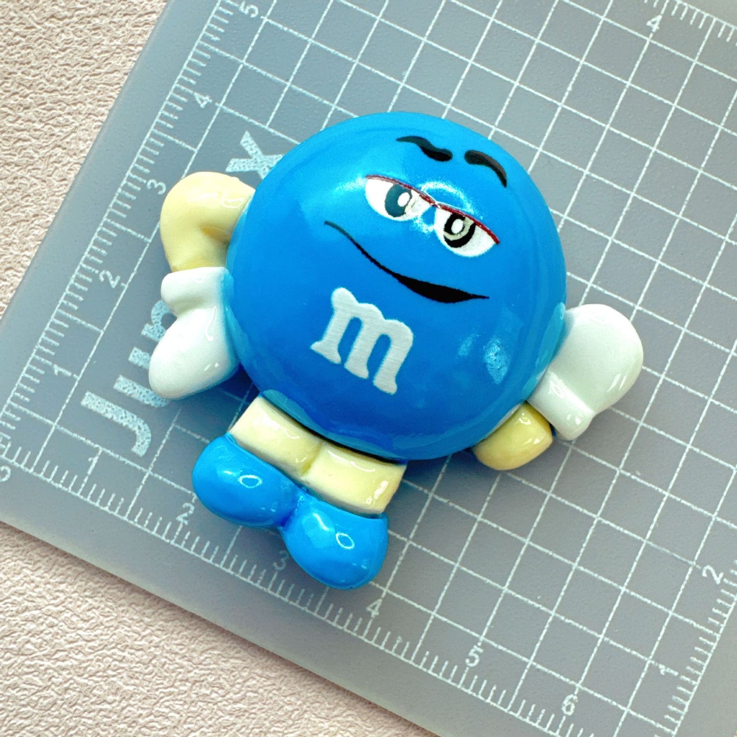 M&M Family (OPEN BY YOURSELF)