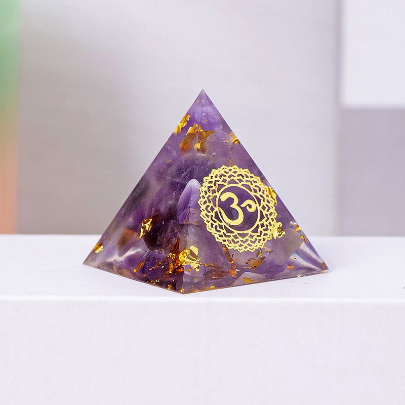 Chakra Pyramid(choose chip color)